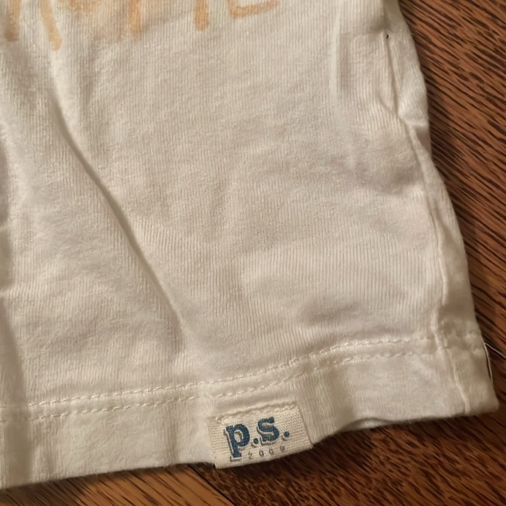 Goldfish T-shirt, in girls large - Picture 4 of 5
